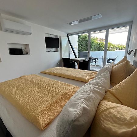 Gaestehaus Sommertal Mit Pool Im Garten, Eigener Parkplatz, 800M Zum Bodensee, 300M Zur Altstadt Meersburg Dış mekan fotoğraf