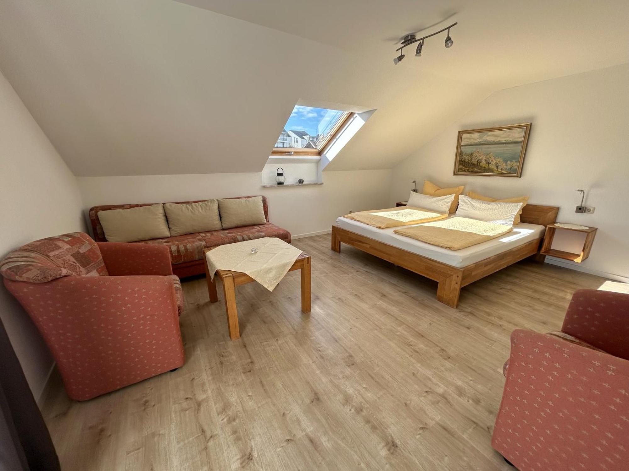 Gaestehaus Sommertal Mit Pool Im Garten, Eigener Parkplatz, 800M Zum Bodensee, 300M Zur Altstadt Meersburg Dış mekan fotoğraf