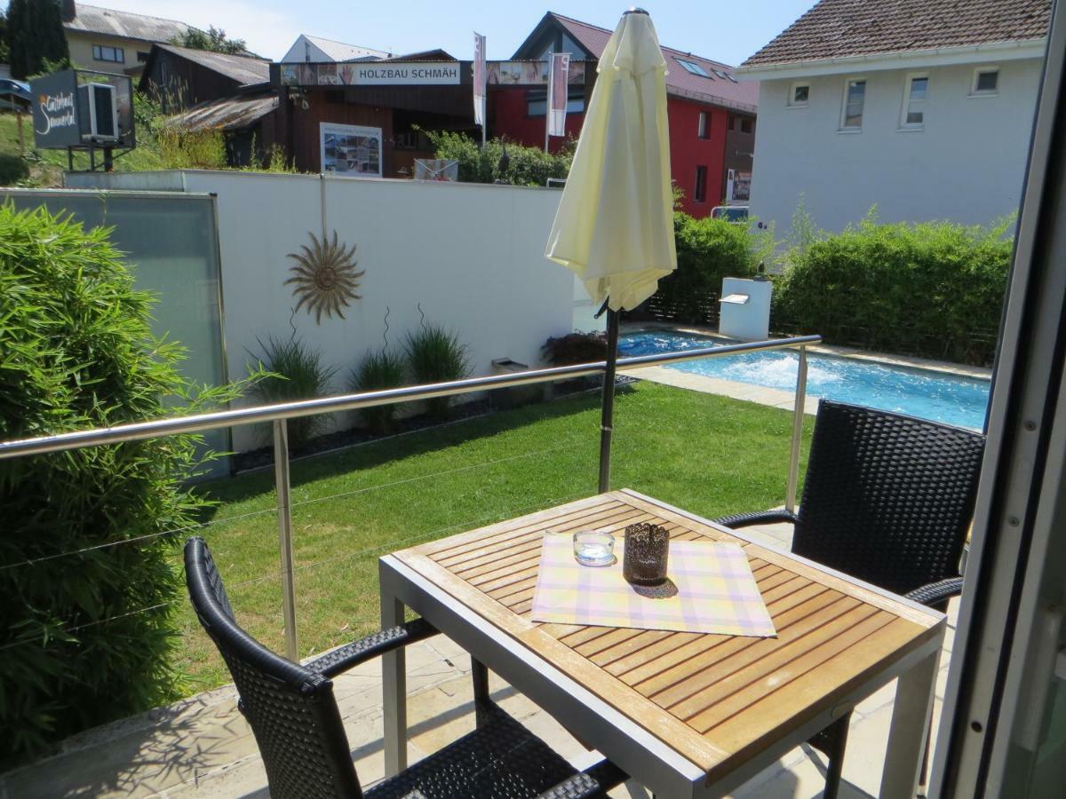 Gaestehaus Sommertal Mit Pool Im Garten, Eigener Parkplatz, 800M Zum Bodensee, 300M Zur Altstadt Meersburg Dış mekan fotoğraf